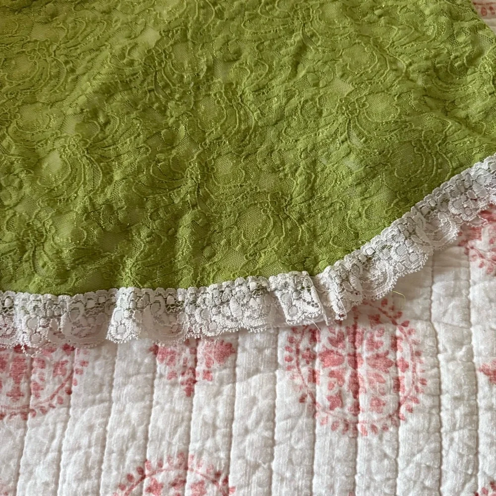 Vintage Y2K Lace Green Dainty Delicate Coquette Camisole Fairycore Tank Top - Picture 6 of 12